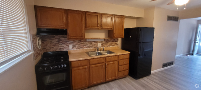 Building Photo - 10118 Douglas Ct Rental