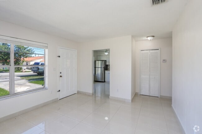 Building Photo - 3156 SW 27th St Unit # Rental