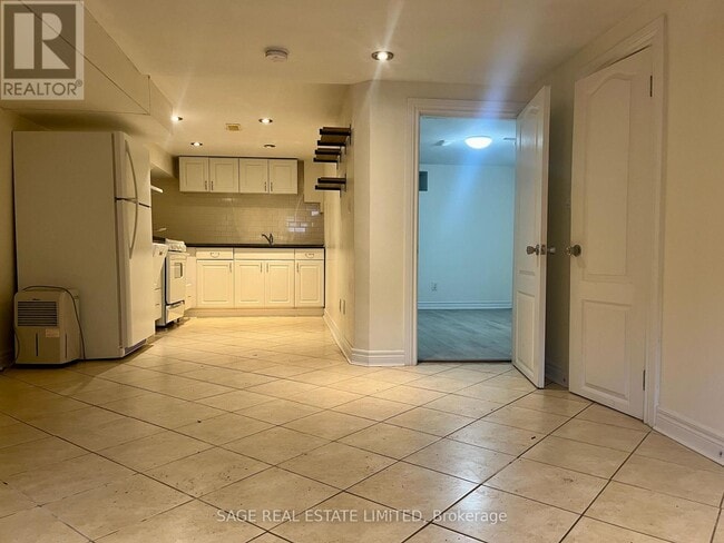 Photo - 417 Crawford St