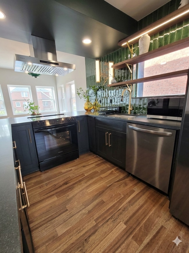 Photo - 321 Channing St NE Unidad A
