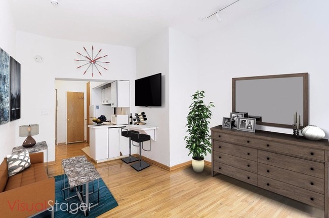 Photo - Bright, Over-Sized Upper East Studio Unit 7B