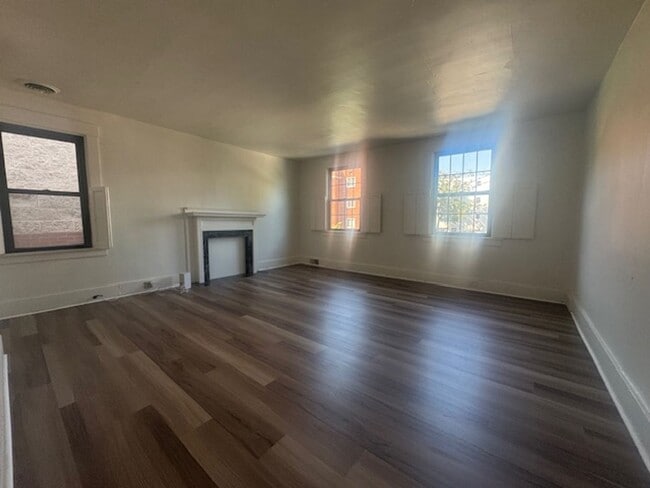 Photo - 941-943 St. James Street Unit 943 St. James St. #2