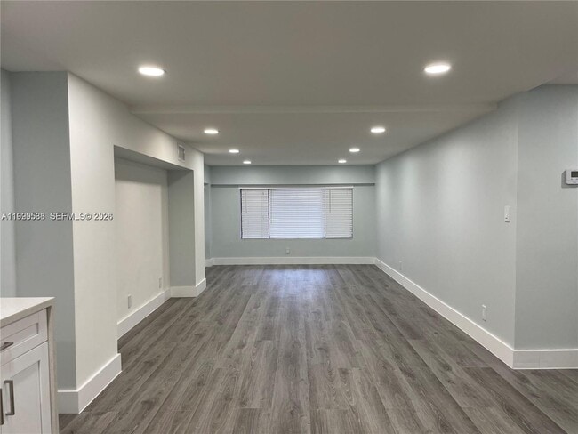 Photo - 4725 SW 62nd Ave Unit 103