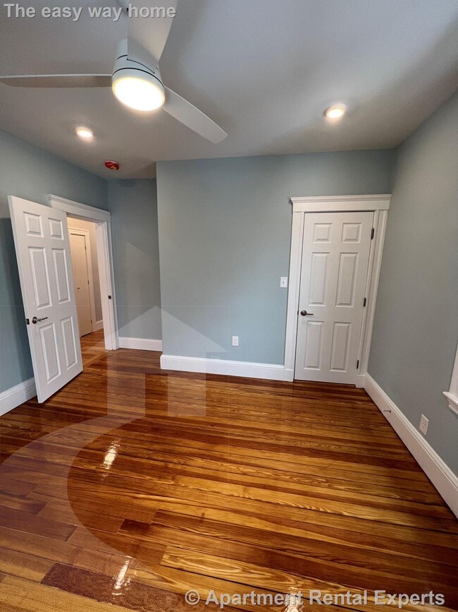 Photo - 11 Burnham St Unidad #2