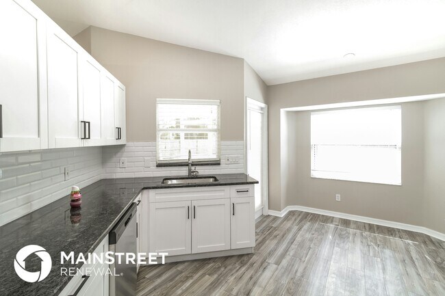 Photo - 1619 Geranium Ave