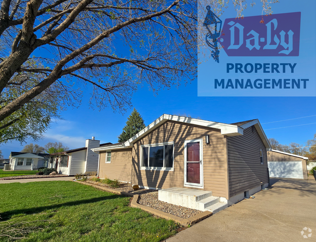 Building Photo - 1719 N Taylor Ave Rental