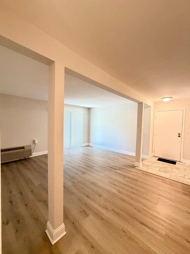 566 Somerset Ln Unidad 2