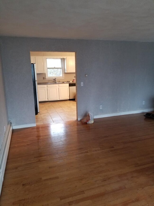 Photo - 83 Phenix Ave Unidad 83