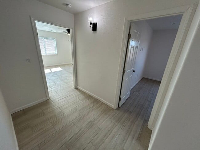 Photo - 820 N Cypress St