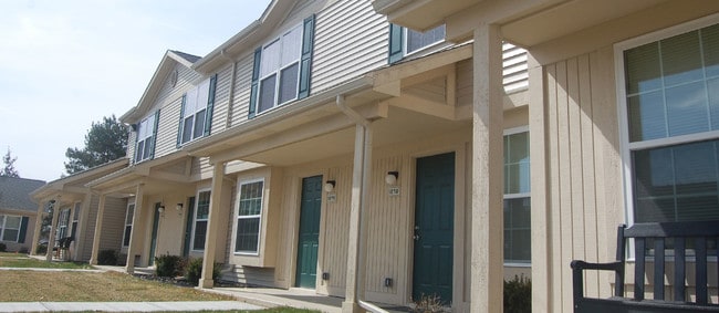 Photo - Pine Ridge Apartments