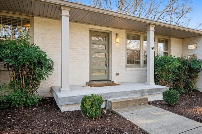 Photo - Green Hills Charm