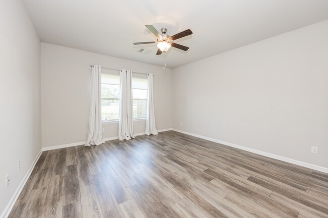 Photo - 4635 Mendocino Way