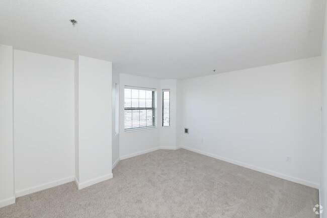 2HAB, 1BA - 99 Granite Street