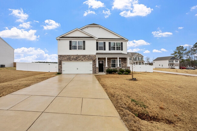 Photo - 68 Black Crk Dr