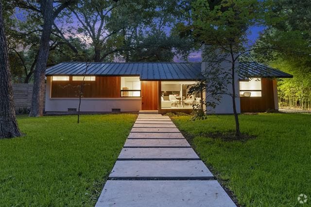 Building Photo - 8571 Eustis Ave Rental