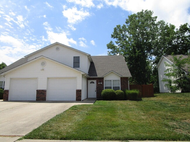 Building Photo - 5013 Roscoe Rdg