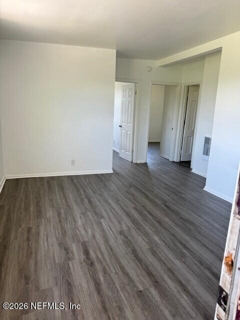 Photo - 1729 Logan St W