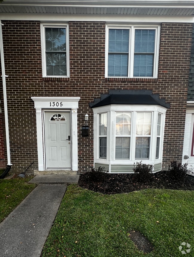 Building Photo - 1305 White Birch Ln Rental