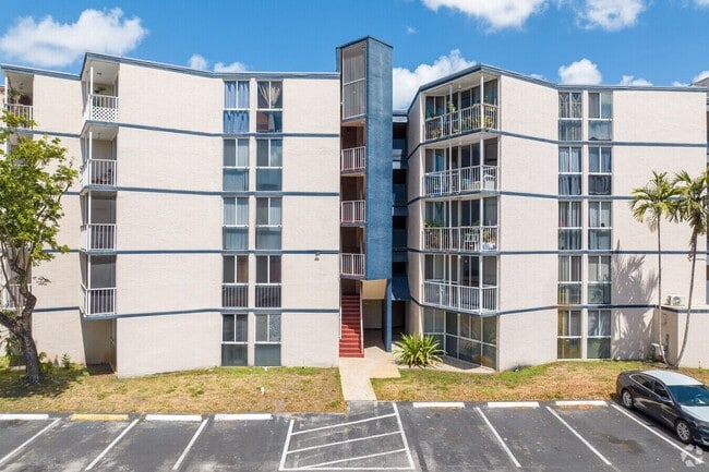 Photo - 6995 NW 186th St Unit E509