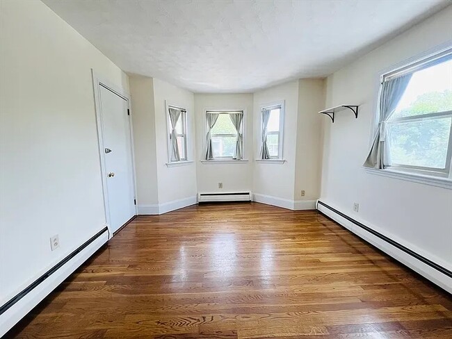 Photo - 189 Concord Ave Unit Concord Studio
