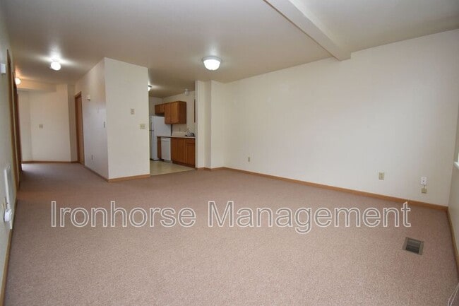 Photo - 2471 Wheeler Dr Unit B