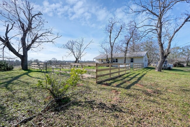 Photo - 1232 Co Rd 1805