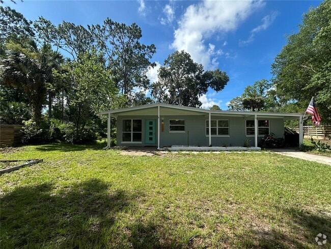 Building Photo - 1215 NE 21 Ave Rental