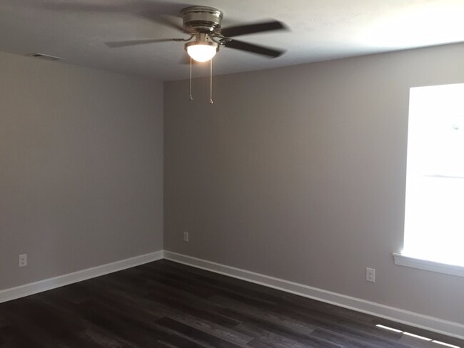 1359 Newmantown Rd