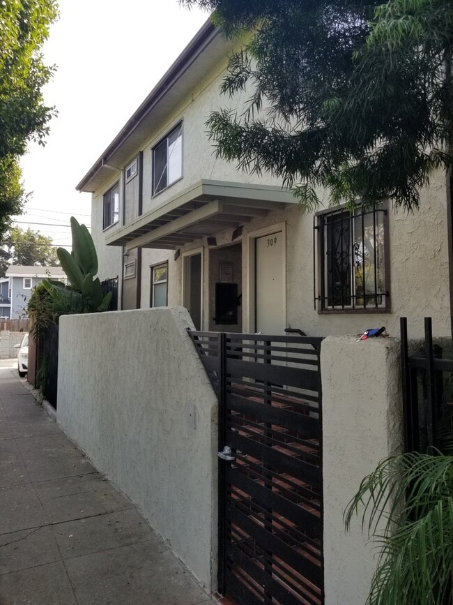 Building Photo - 317 7th Ave Unit 3177thAveVenice Rental