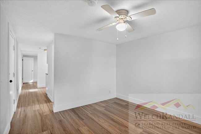 Photo - Javid Properties Triplex Unidad 3