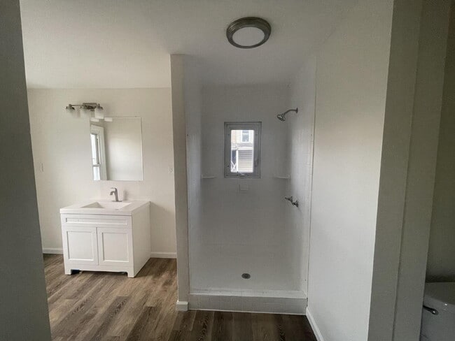 Photo - "Spacious 5-Bedroom Gem with 2 Full Baths ...