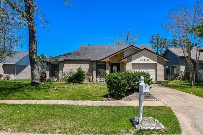 Photo - 10110 Shadow Pine Dr Casa