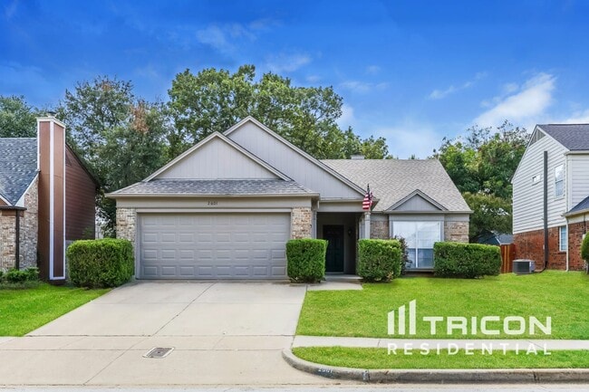 Photo - 2601 Country Creek Ln