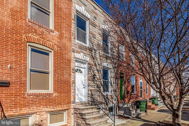 Photo - 130 W Randall St Townhome