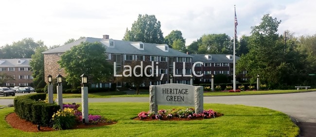 Condominio Complex Entrada principal - 5 Fernview Ave Unidad one