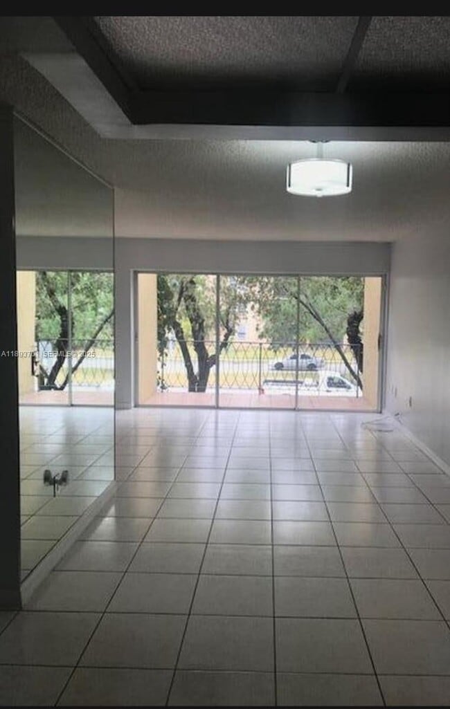 Building Photo - 210 NW 87th Ave Unit L220