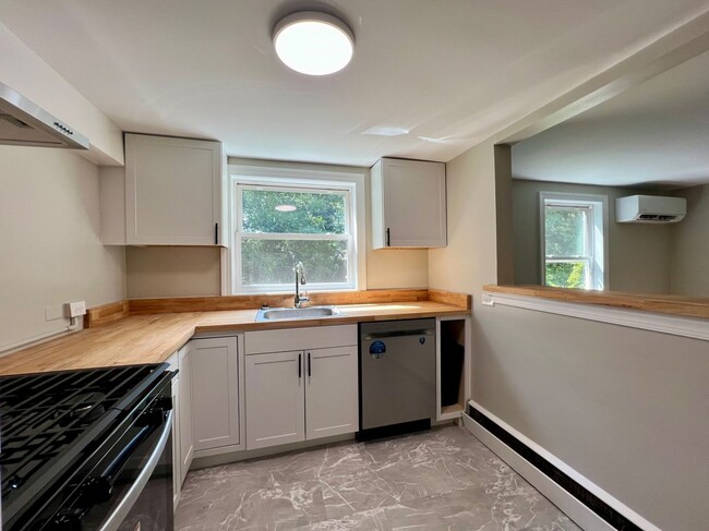 Photo - Pet-Friendly Fry's Spring Apartment