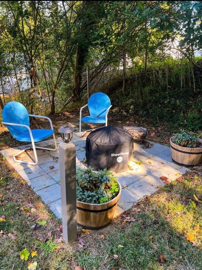 Photo - 130 Huntington Pl