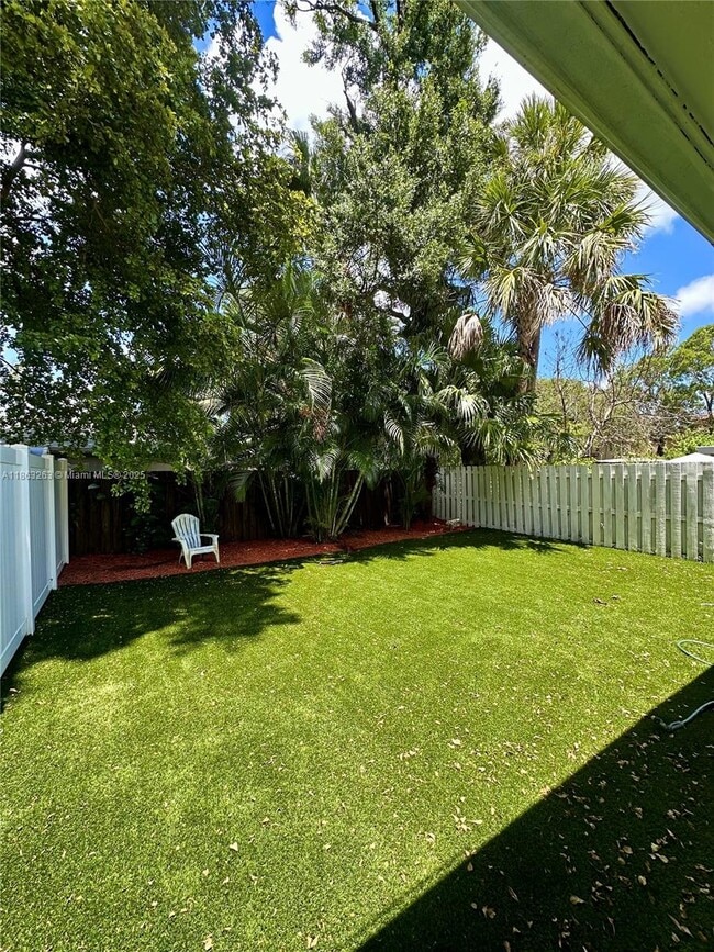 Photo - 1831 SW 24th St Unit 0