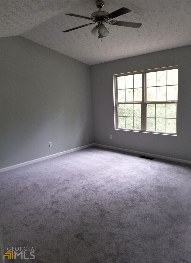 Photo - 7190 Gotland St