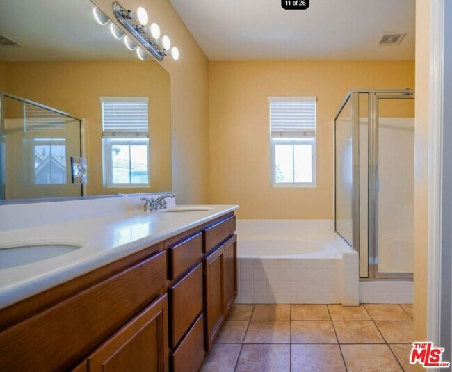 Photo - 1241 Ivy Terrace