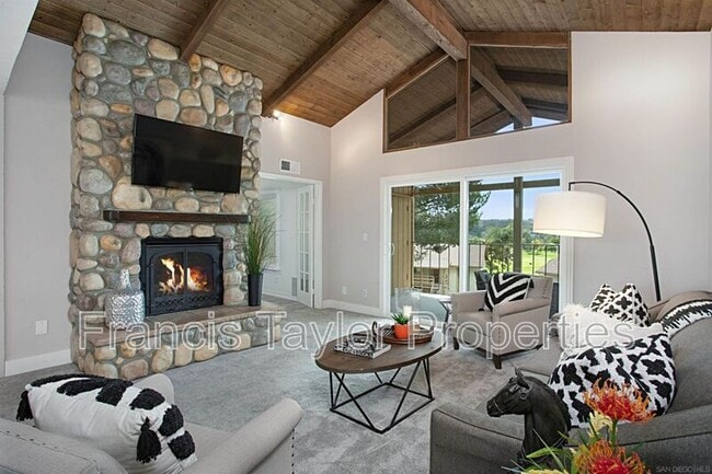 Photo - 912 Knoll Vista Dr