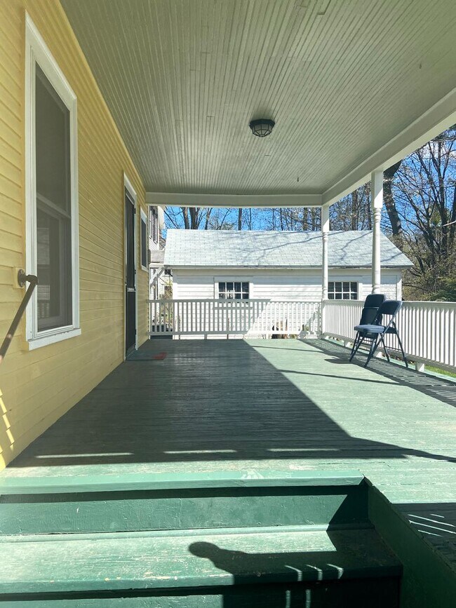 Photo - 4 bedroom single family home with two car ...