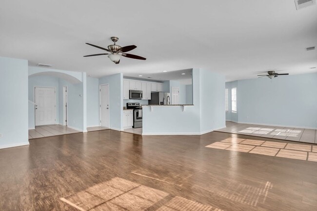 Photo - 2233 Blakers Blvd