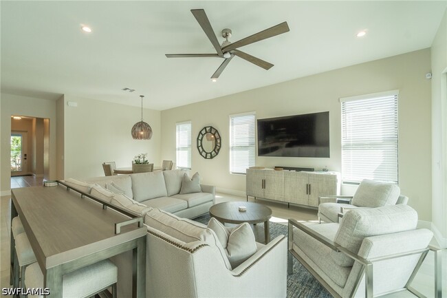 Photo - 822 105th Ave N