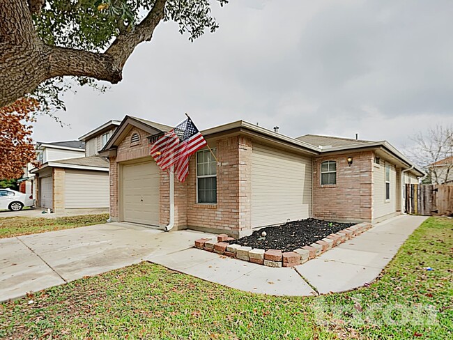 Photo - 4014 Sparrow Lake