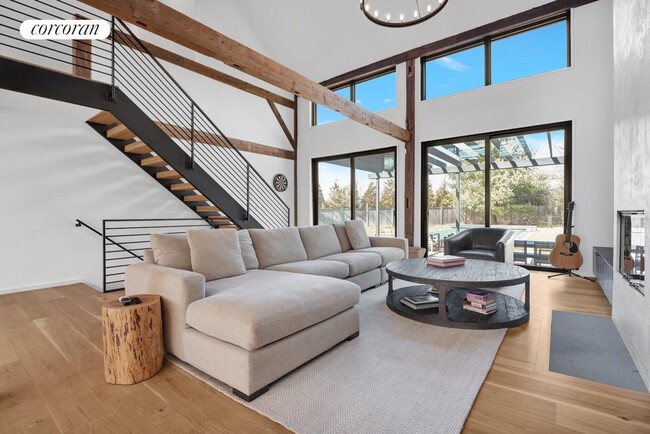 Photo - 75 Pantigo Rd