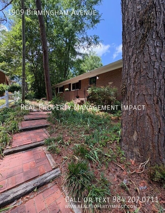 Photo - 1909 Birmingham Ave