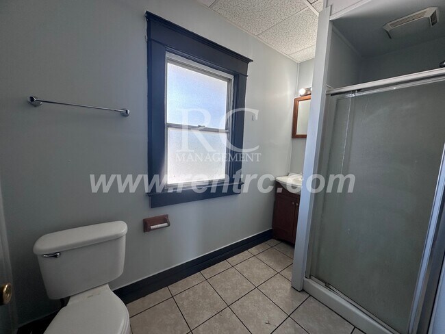 2403-2 Main-E