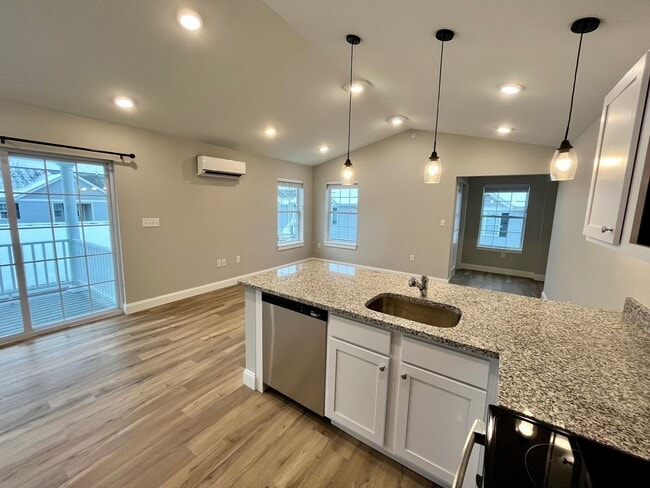 River's Edge Apartments